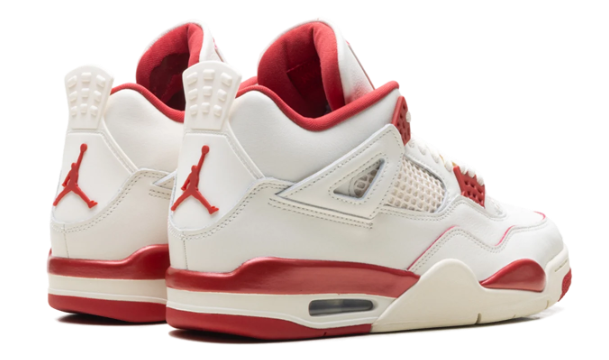 Air Jordan 4 WMNS “Valentine’s Day”