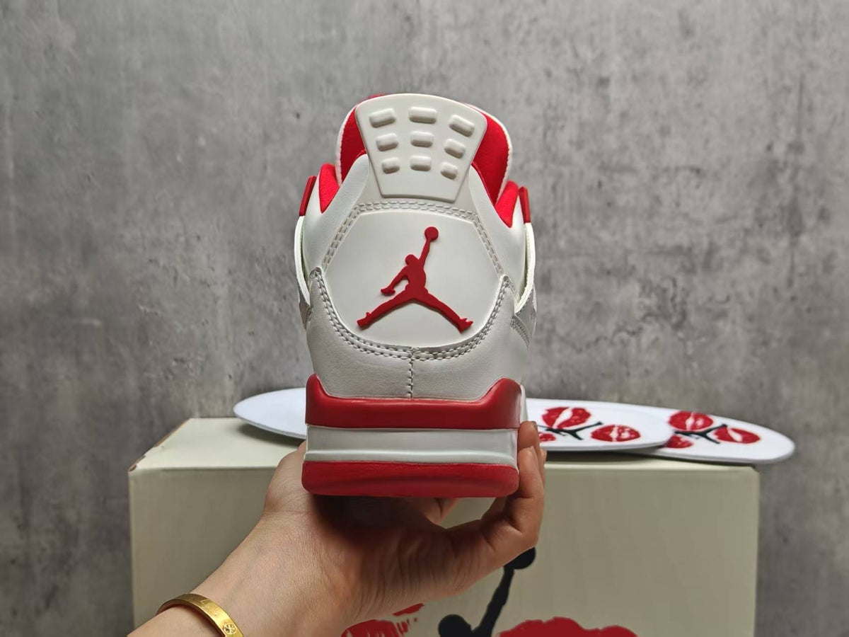 Air Jordan 4 Retro “Valentine’s Day” Sierra Red/White