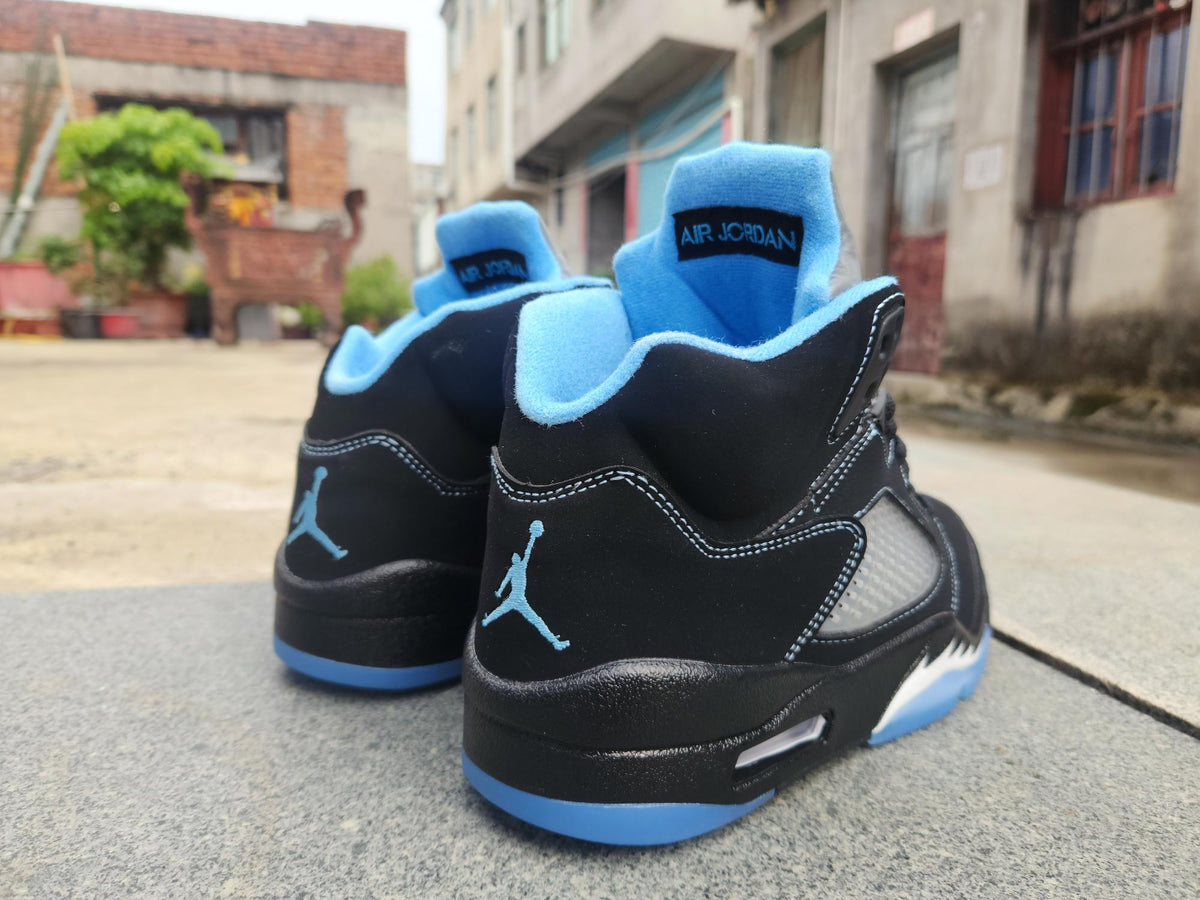 Air Jordan 5 “Black/University Blue”