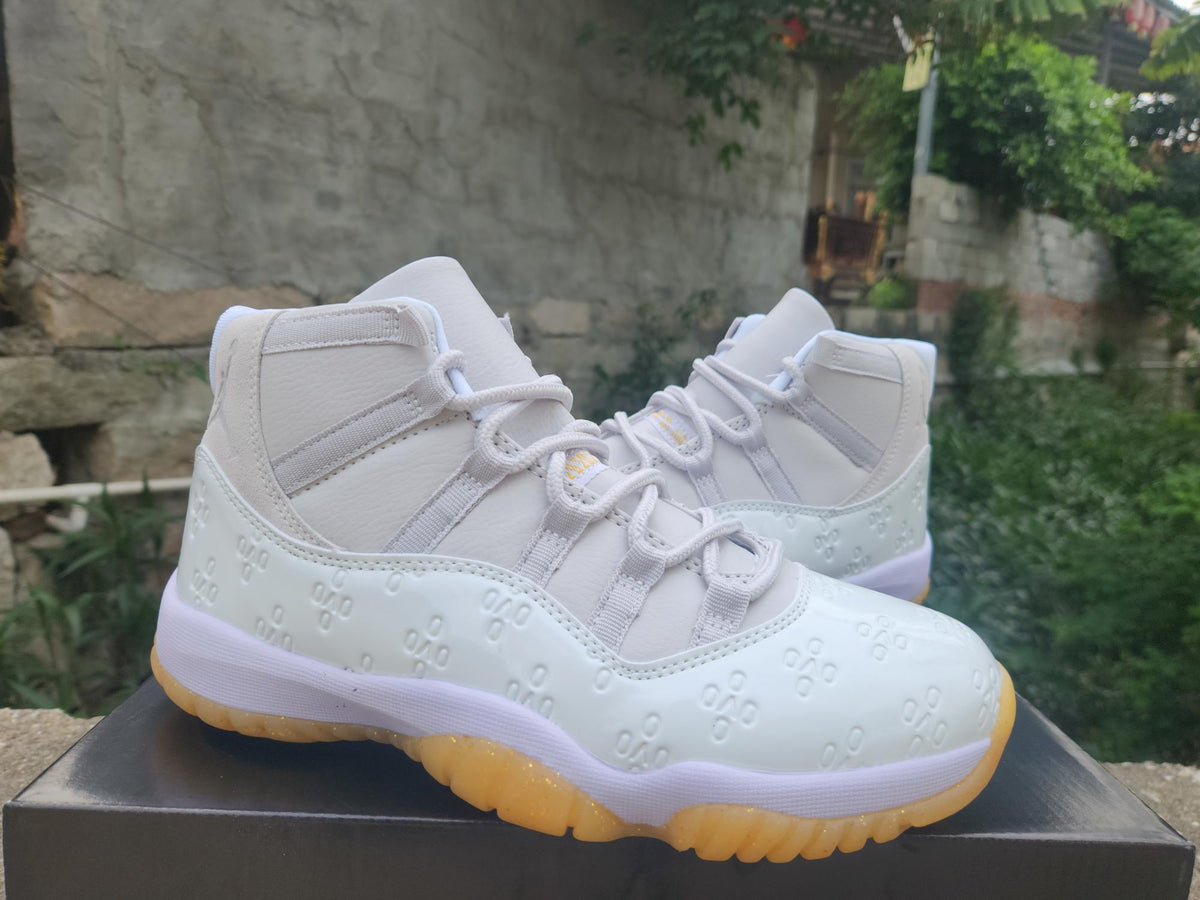Air Jordan 11 Retro White-Light Yellow