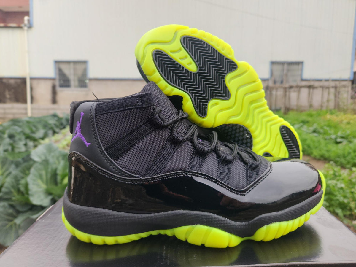 Air Jordan 11 Retro Black-Green