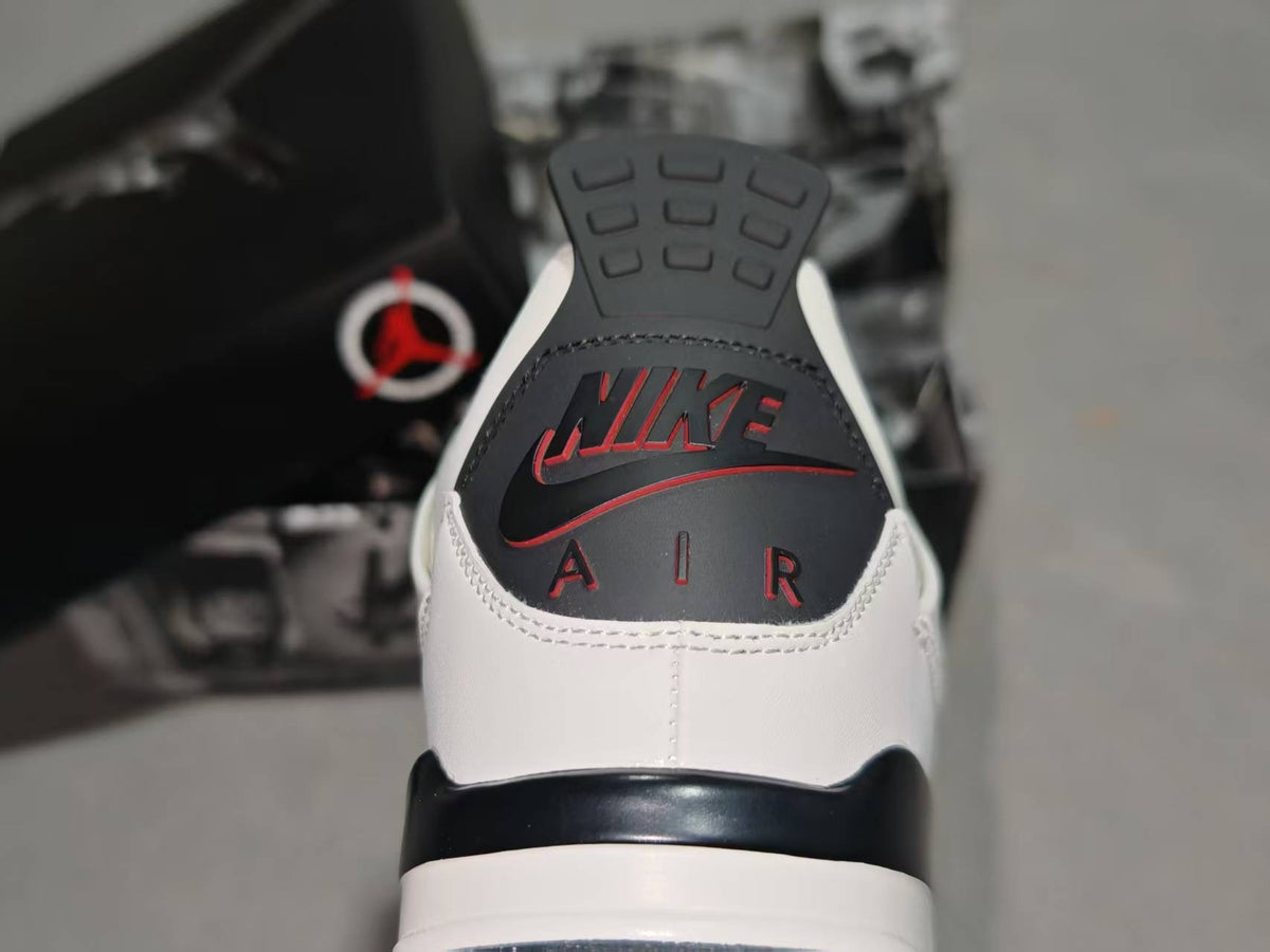 Air Jordan 4 Retro Flight Club Sail University Red Black